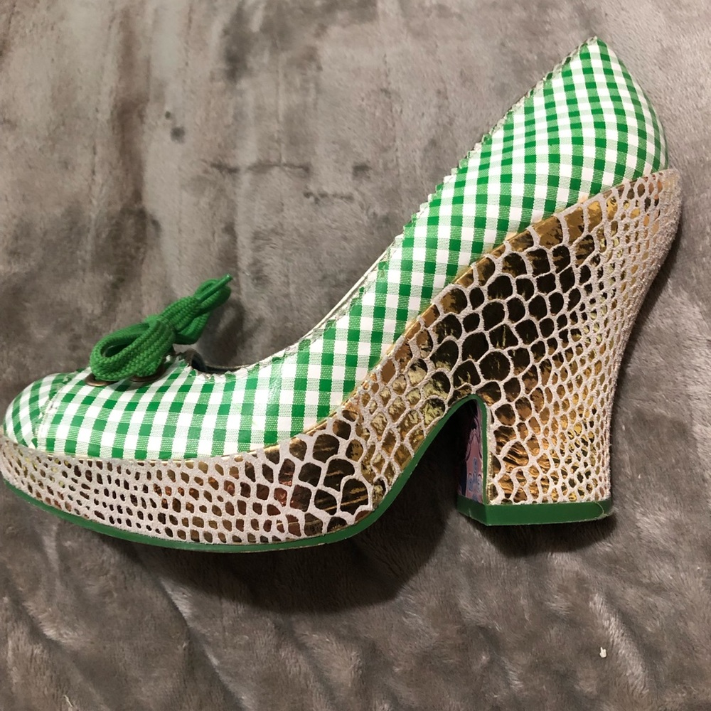 Size 8.5 Irregular Choice “Diplodocus” gingham platforms